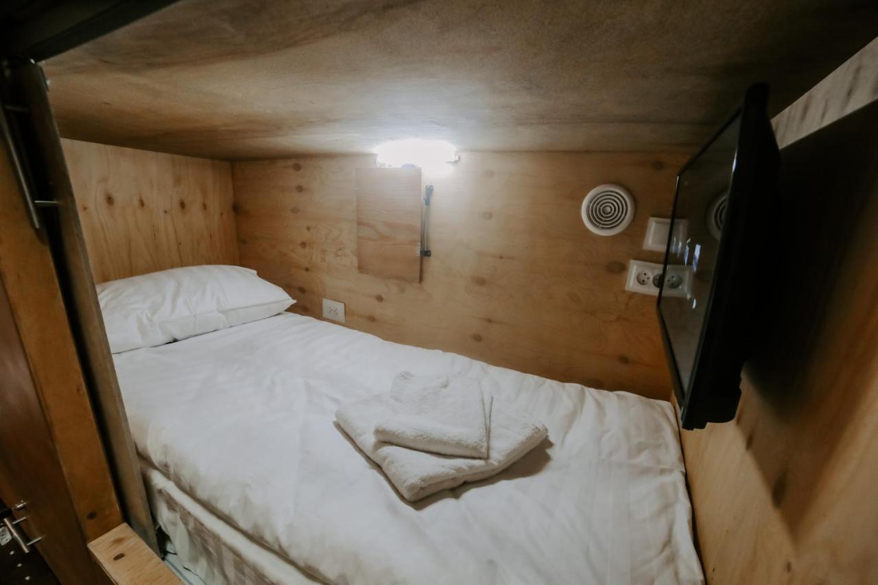 Capsule Hotel Osj Exteriör bild